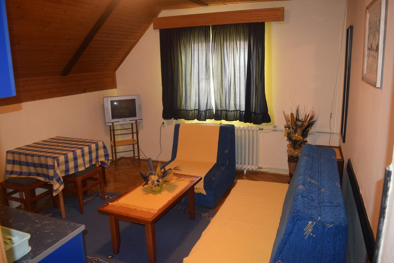 זלאטיבור Bozovic Mv Apartments מראה חיצוני תמונה