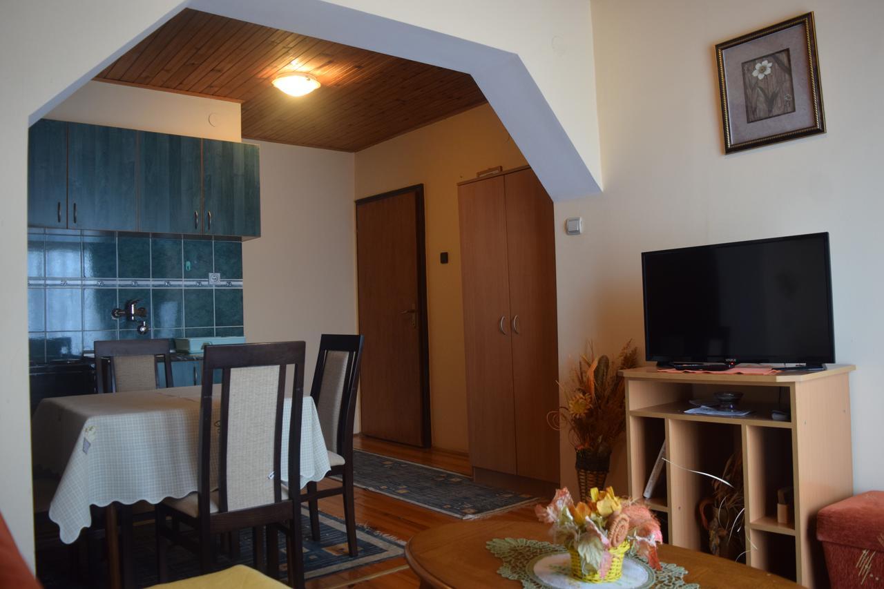זלאטיבור Bozovic Mv Apartments מראה חיצוני תמונה